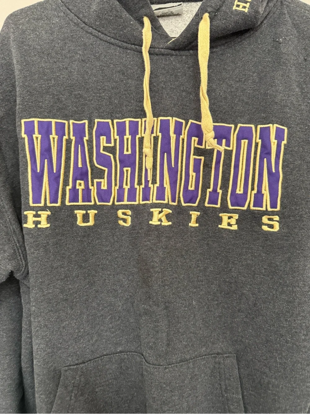 Vintage Grey and purple University of Washington hoodie #Huskies - Picture 2 of 5